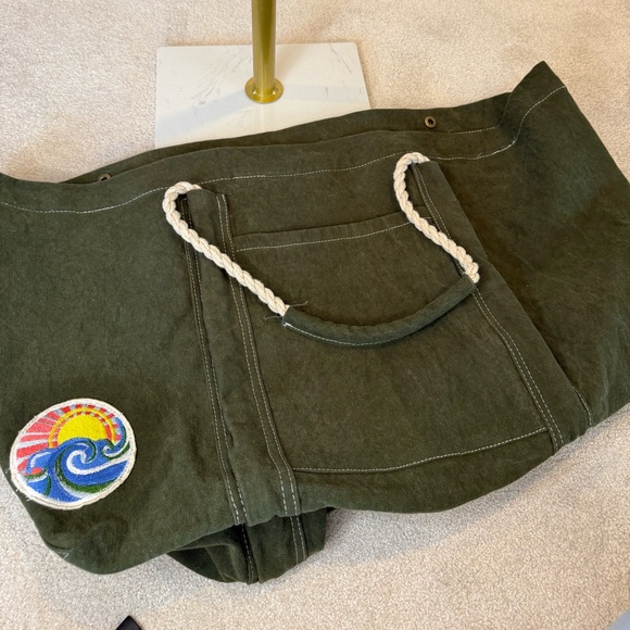 NWT Free People Green Canvas Patchwork Rope Strap Duffle Tote Bag - Picture 9 of 13